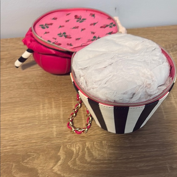 Betsey Johnson Brain Freeze Wristlet - Picture 7 of 8